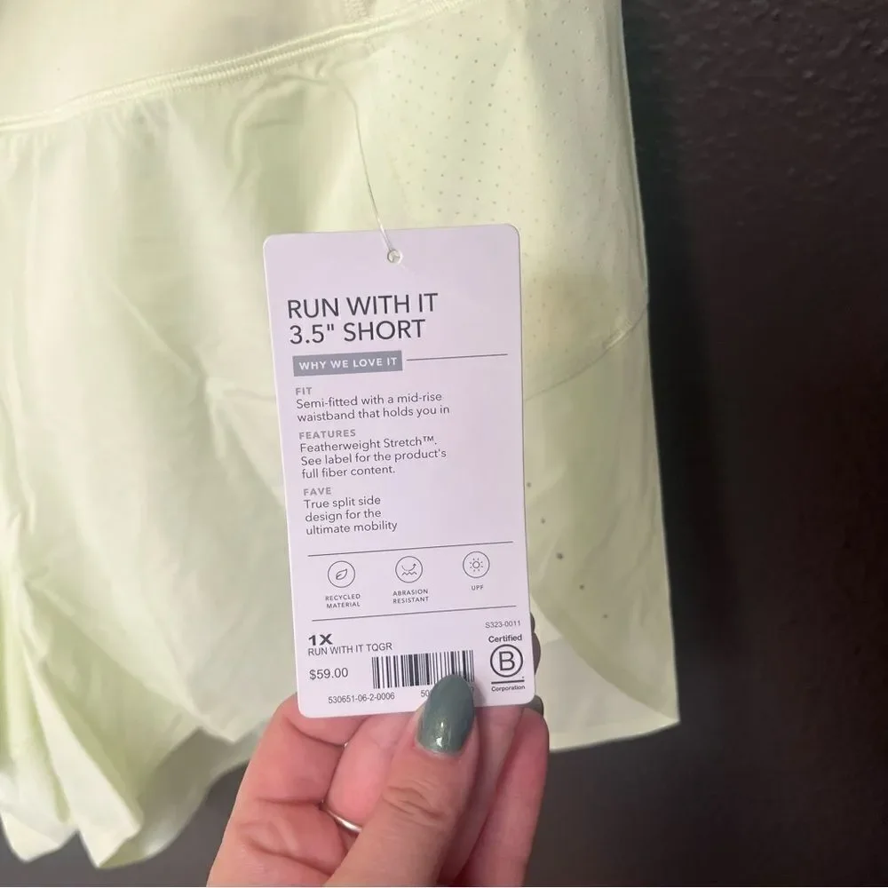 Athleta Run With It Shorts 3.5”